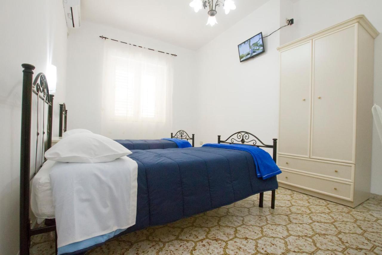 Le Maschere B&B Massafra Esterno foto