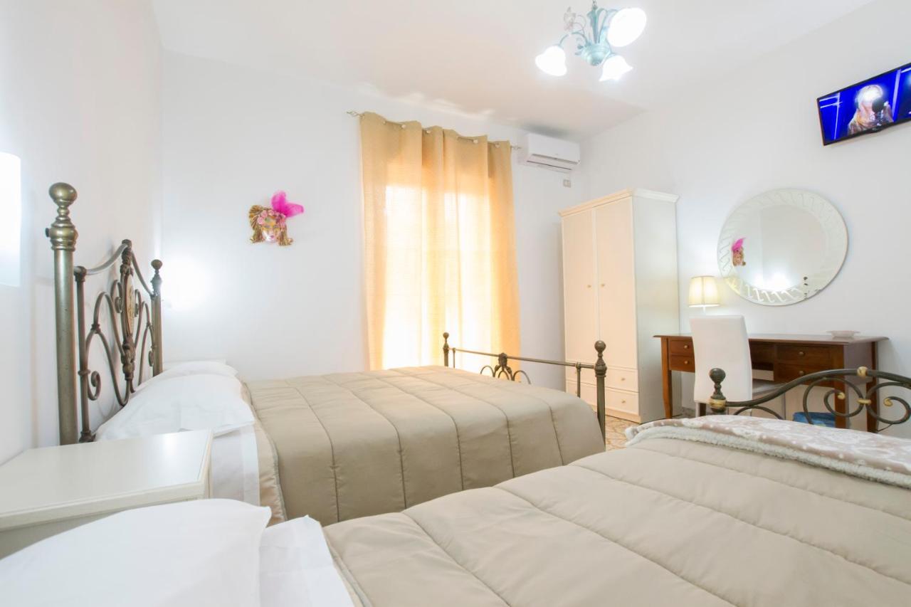 Le Maschere B&B Massafra Esterno foto